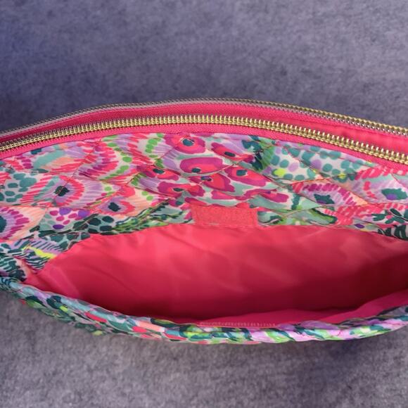 NWT Lilly Pulitzer Quilted Pouch in Banana Split Print GWP Bag Makeup Cosmetics - Picture 7 of 10